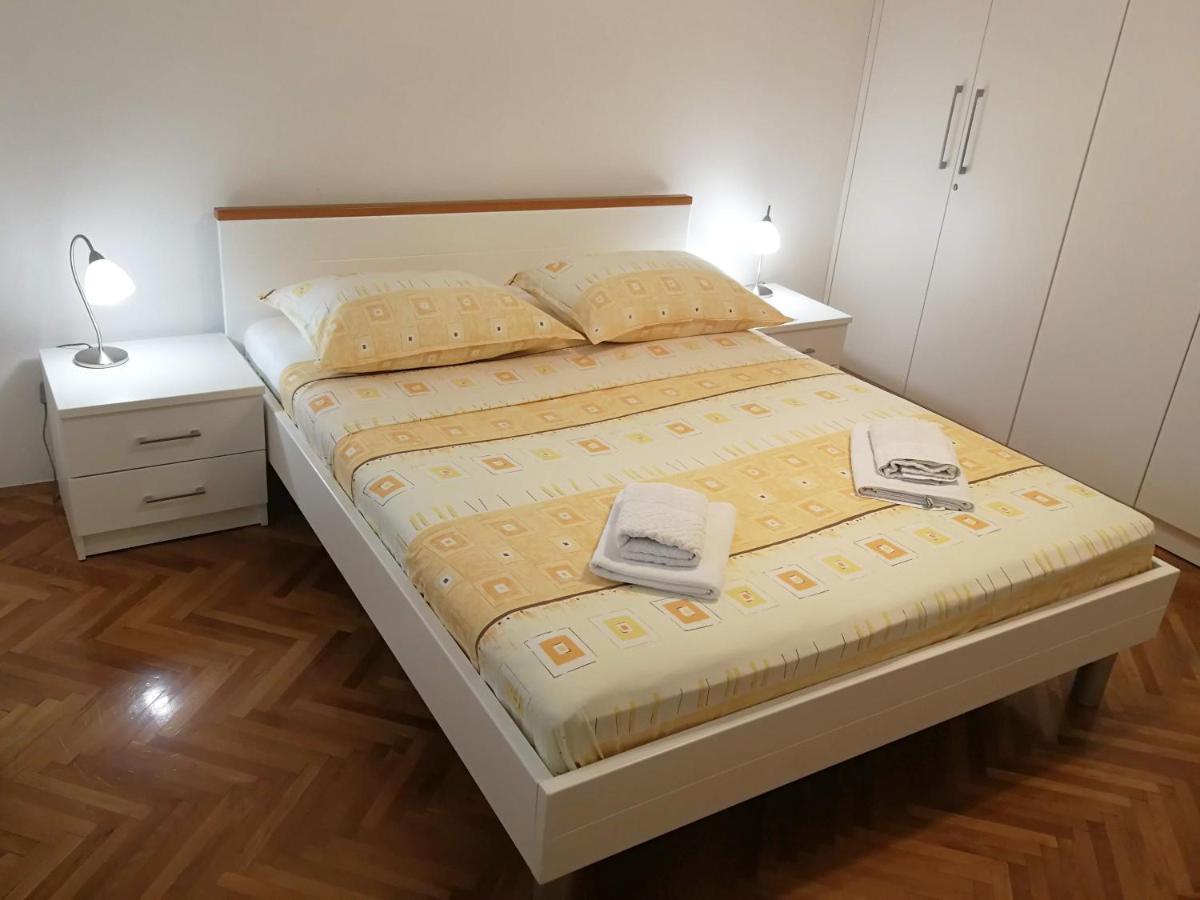 Rooms Beros Makarska Exterior photo