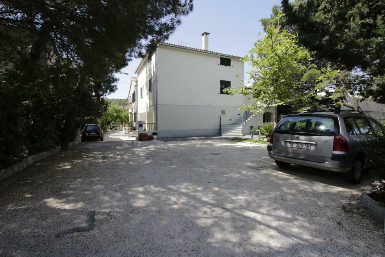 Rooms Beros Makarska Exterior photo